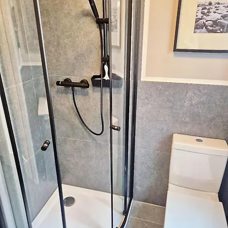 Wunderflunder - Modern, Stilvoll Und Durchdacht - Abc570 Appartement